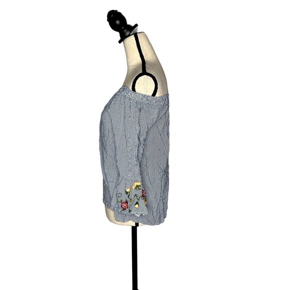 Crave Fame by Almost Famous Blue White Stripe Off the Shoulder Blouse Size L - Picture 4 of 7